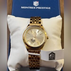 Montres Prestige X Invicta Heart Crystal Women's Watch 33.5mm Gold - MPW-0014